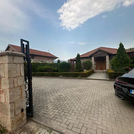 Willa Villa Gucci *